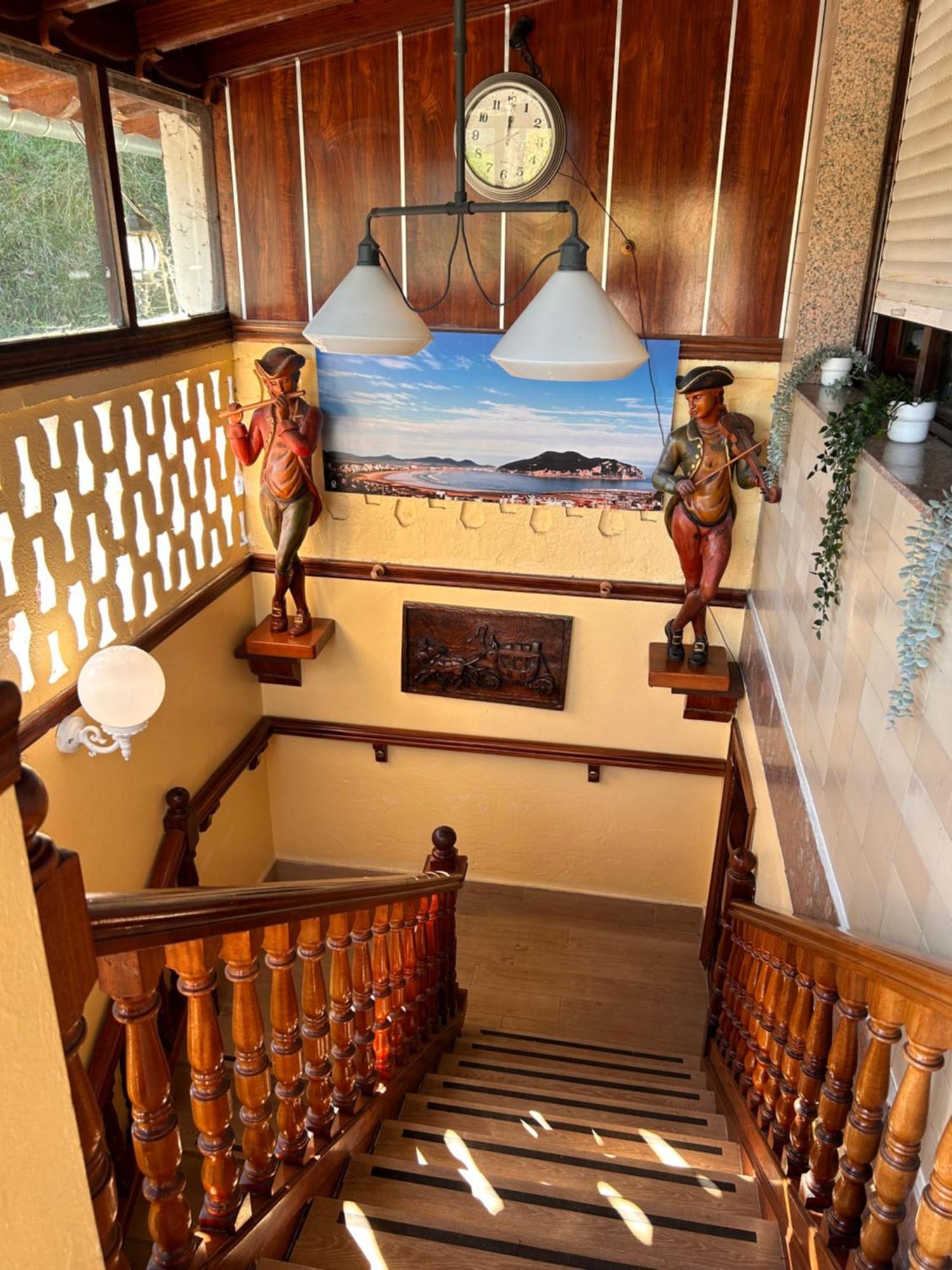 Hostal El Carro Laredo Eksteriør billede