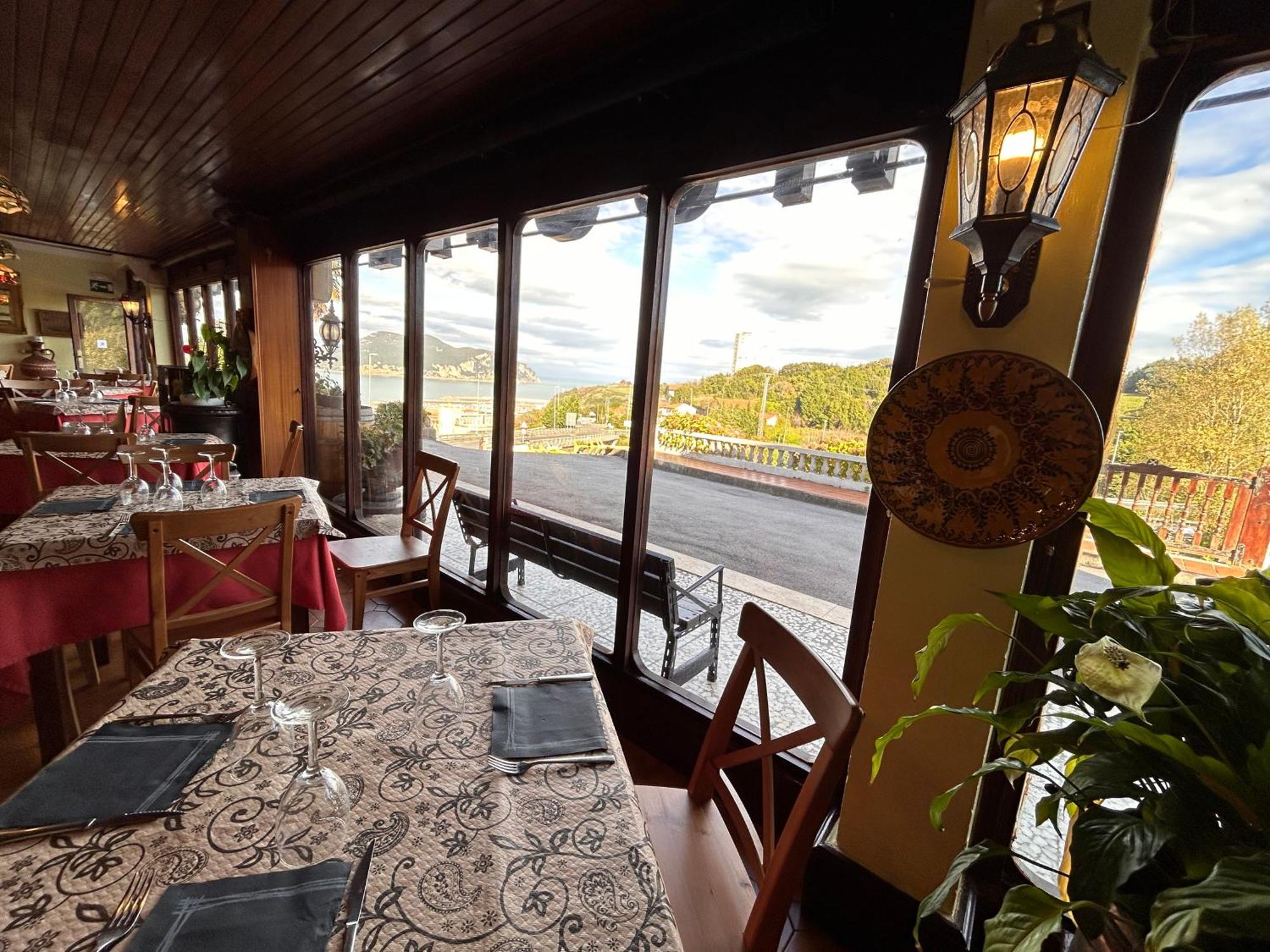 Hostal El Carro Laredo Eksteriør billede