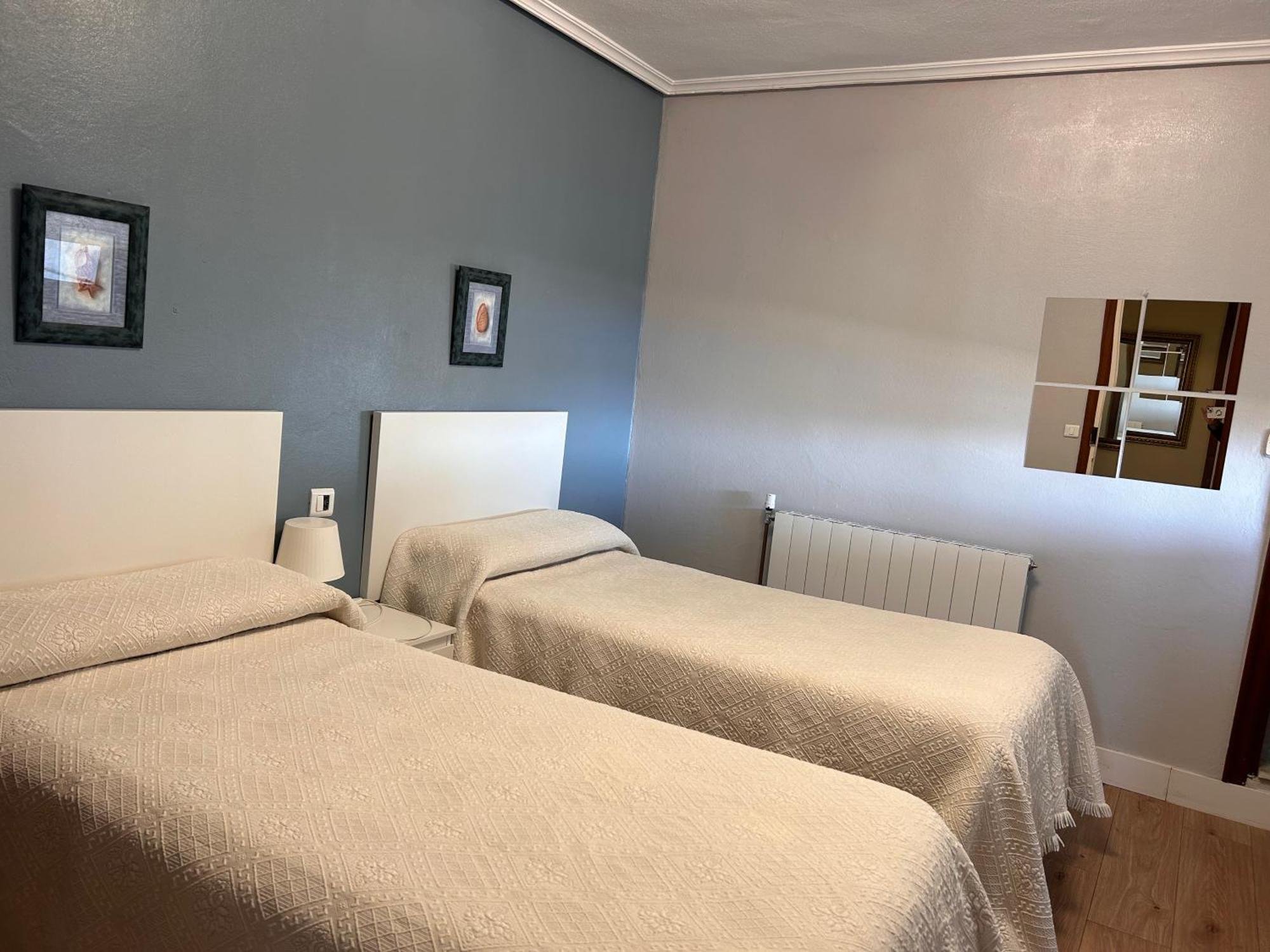 Hostal El Carro Laredo Eksteriør billede