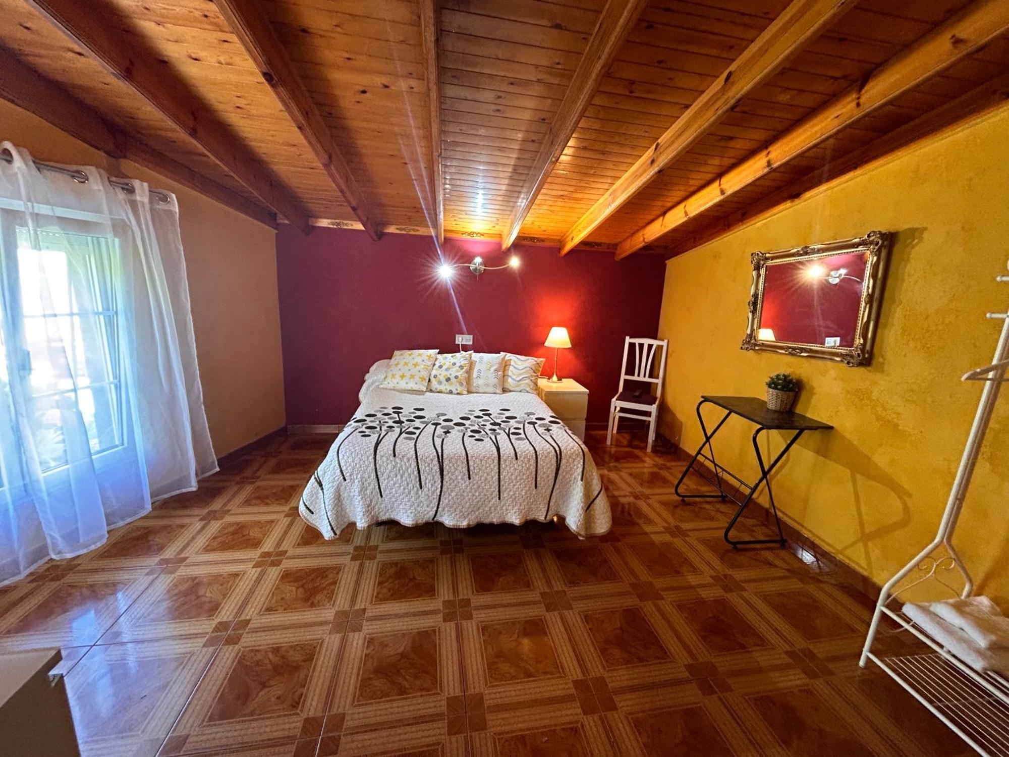 Hostal El Carro Laredo Eksteriør billede