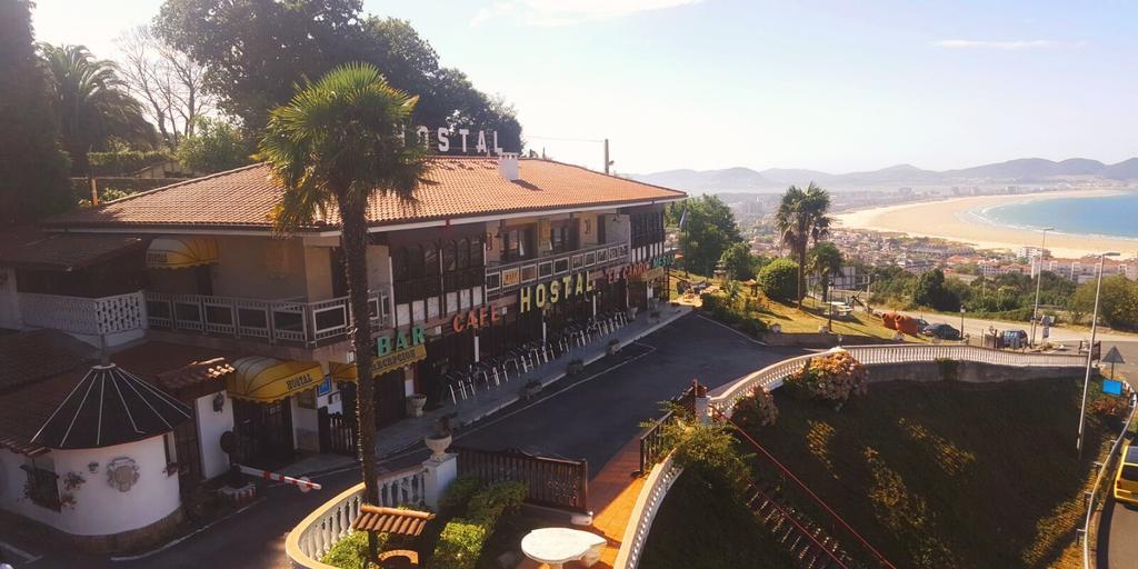 Hostal El Carro Laredo Eksteriør billede